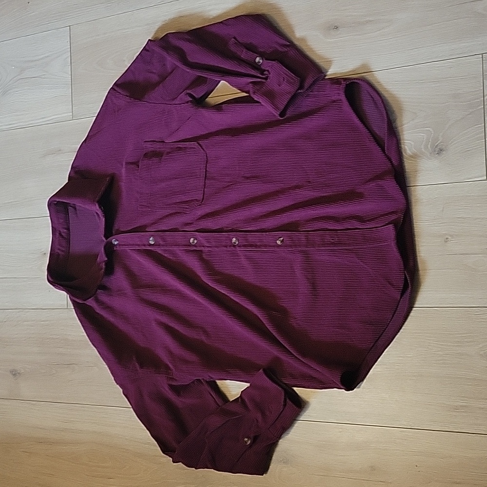 Men's small dress shirt - Picture 2 of 4